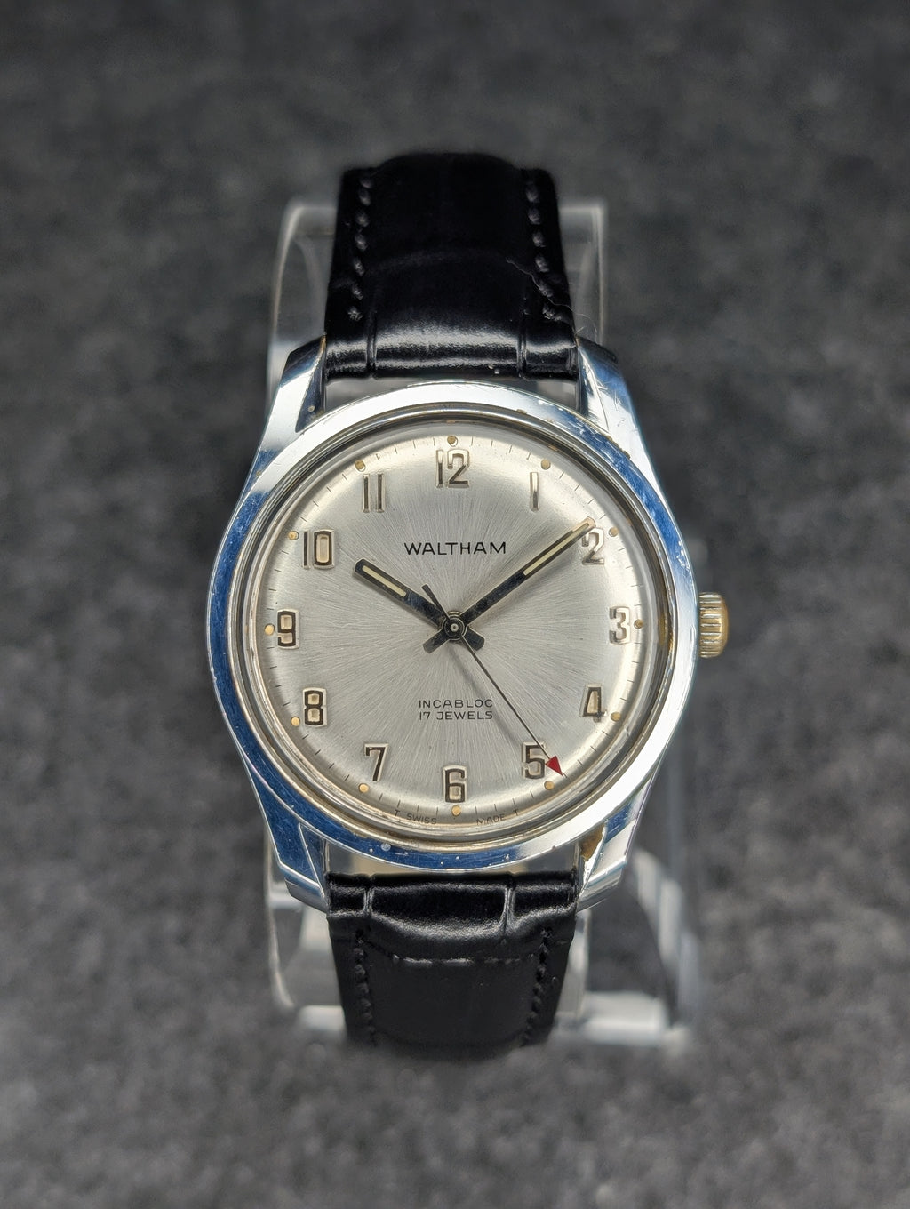 1960's Waltham B-067 - Manual Wind
