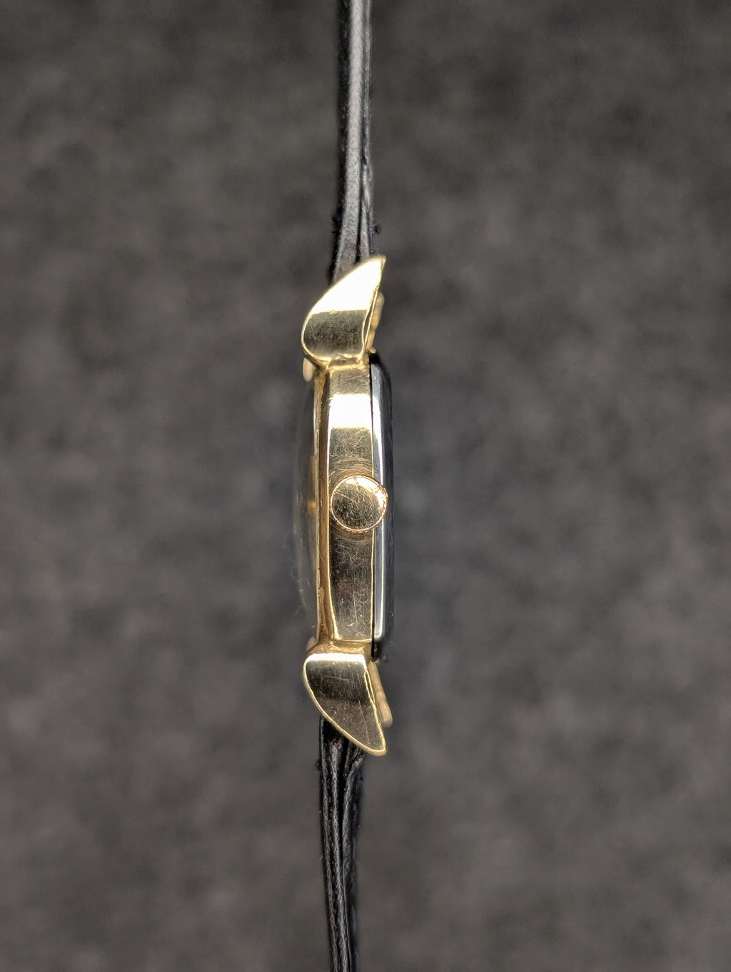 1940's Gruen Ver-Thin "Yale" Tank