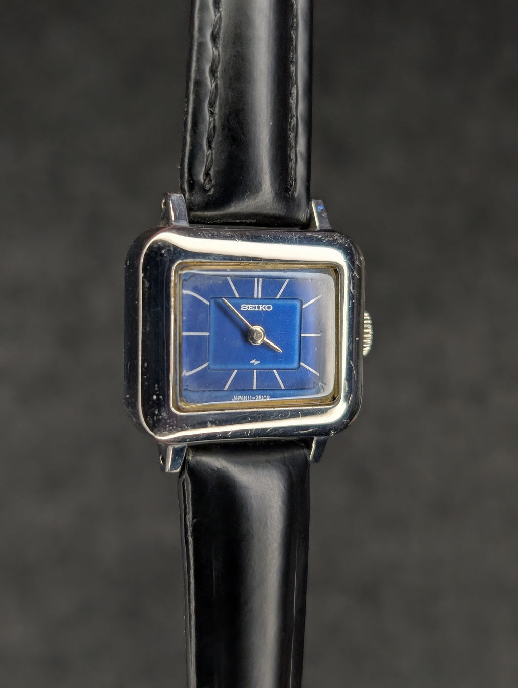 1980's Ladies Seiko Chariot - Manual Wind