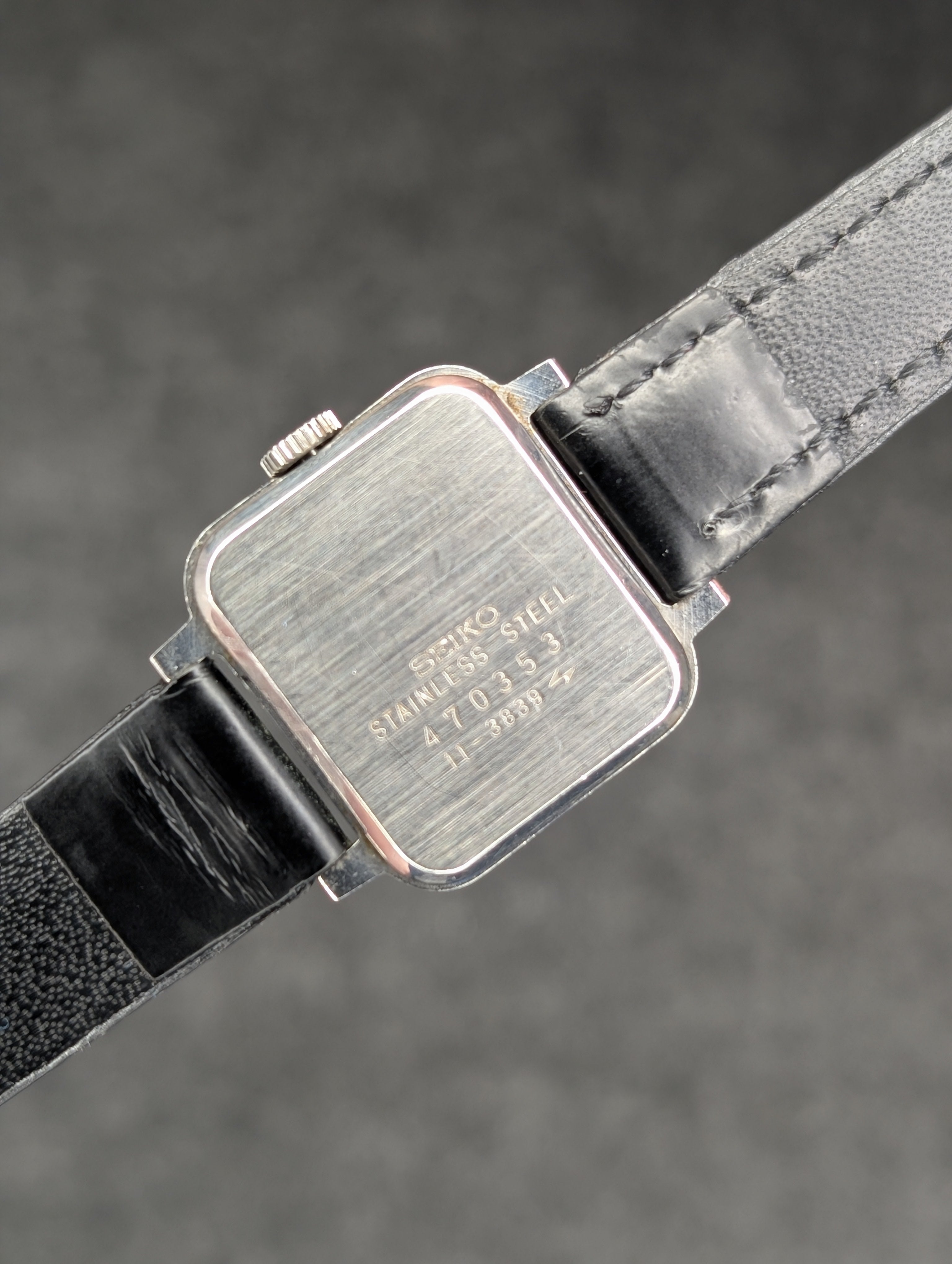 1980's Ladies Seiko Chariot - Manual Wind