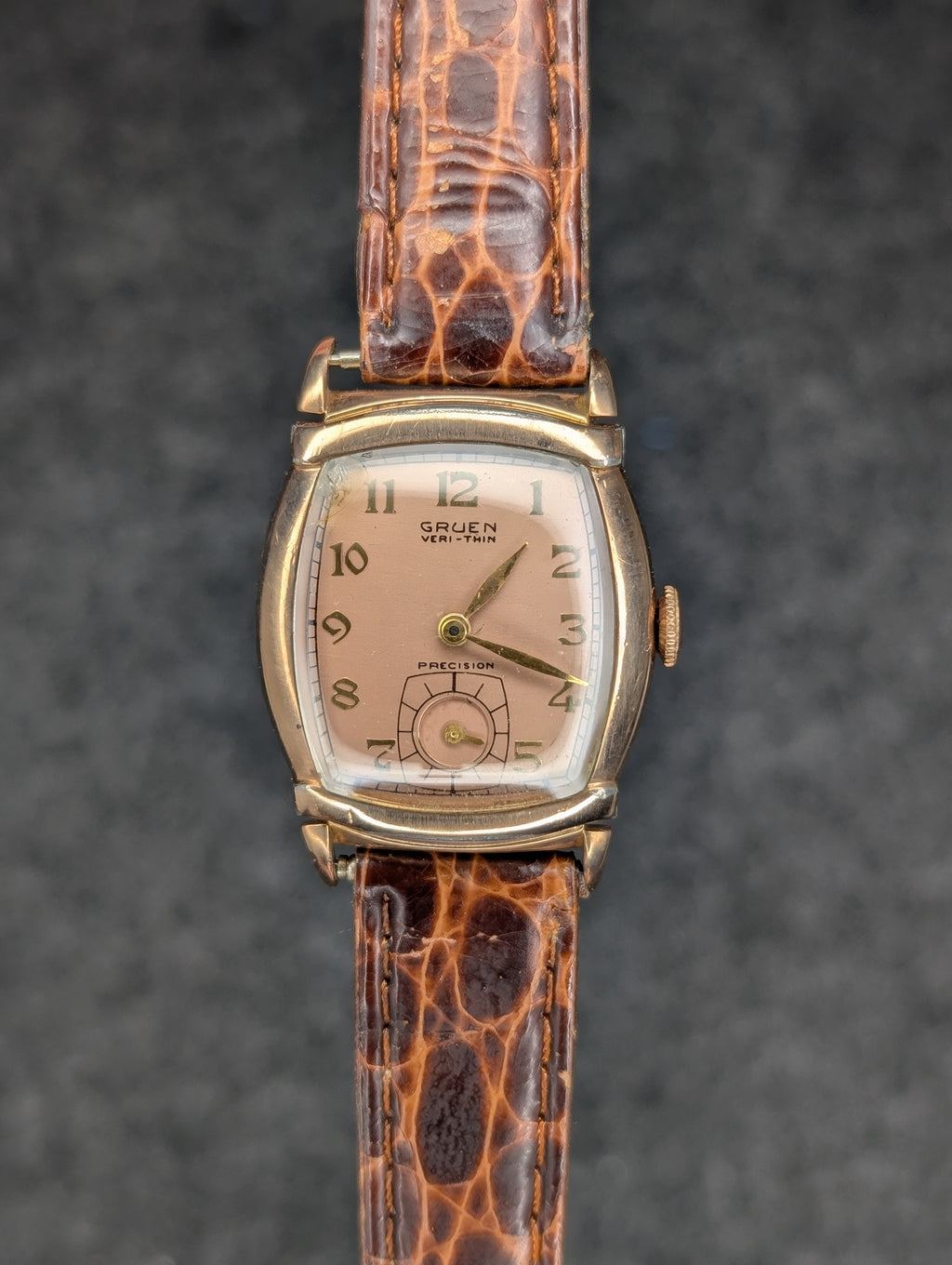 1940's Gruen Veri-Thin Rose Gold Tank - Manual Wind