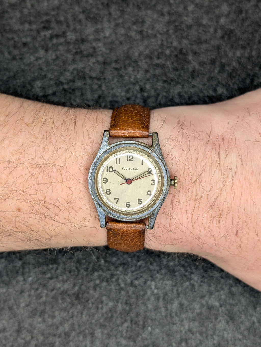 1940's Avia Boulevard - Manual Wind