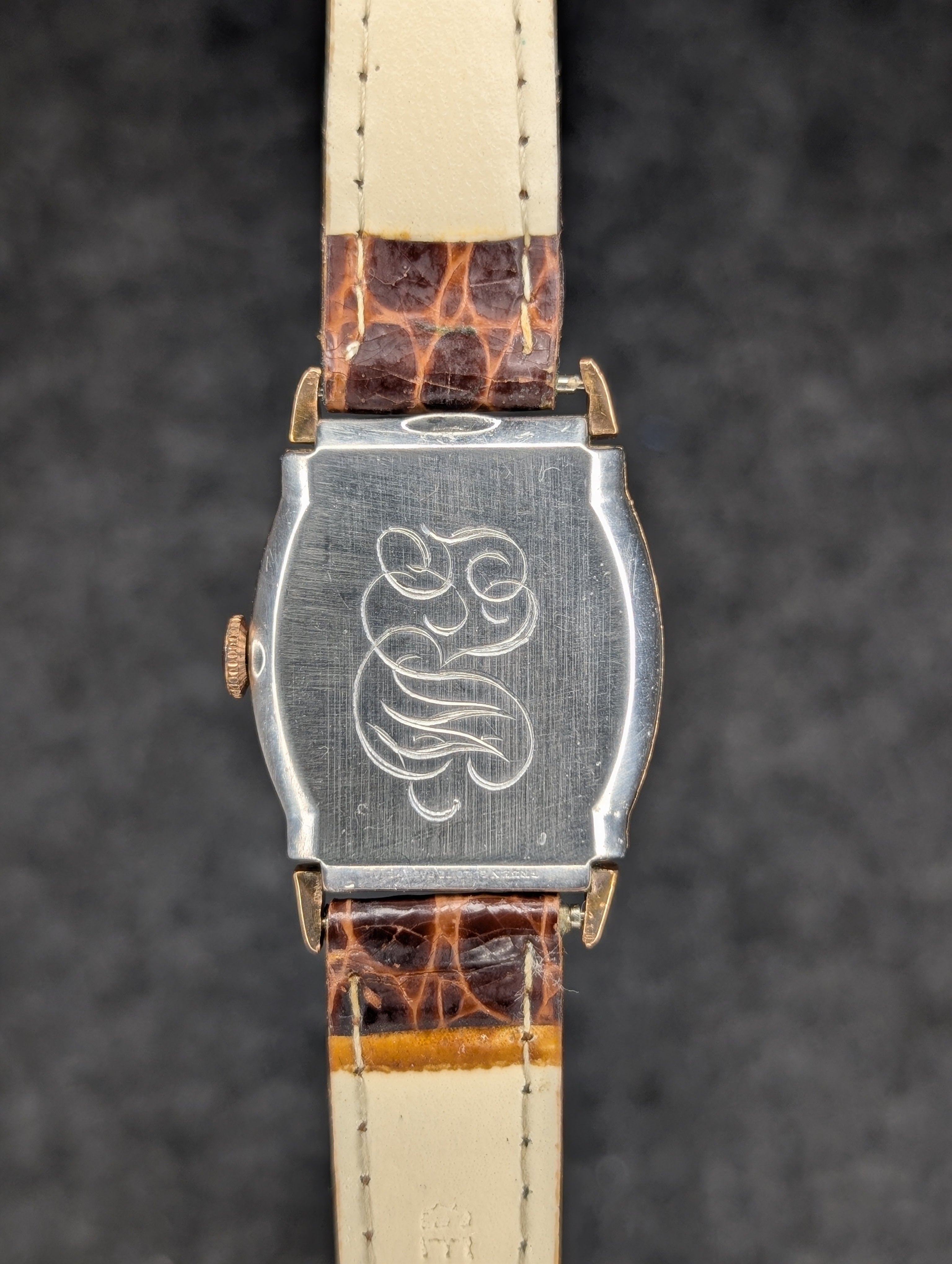 1940's Gruen Veri-Thin Rose Gold Tank - Manual Wind