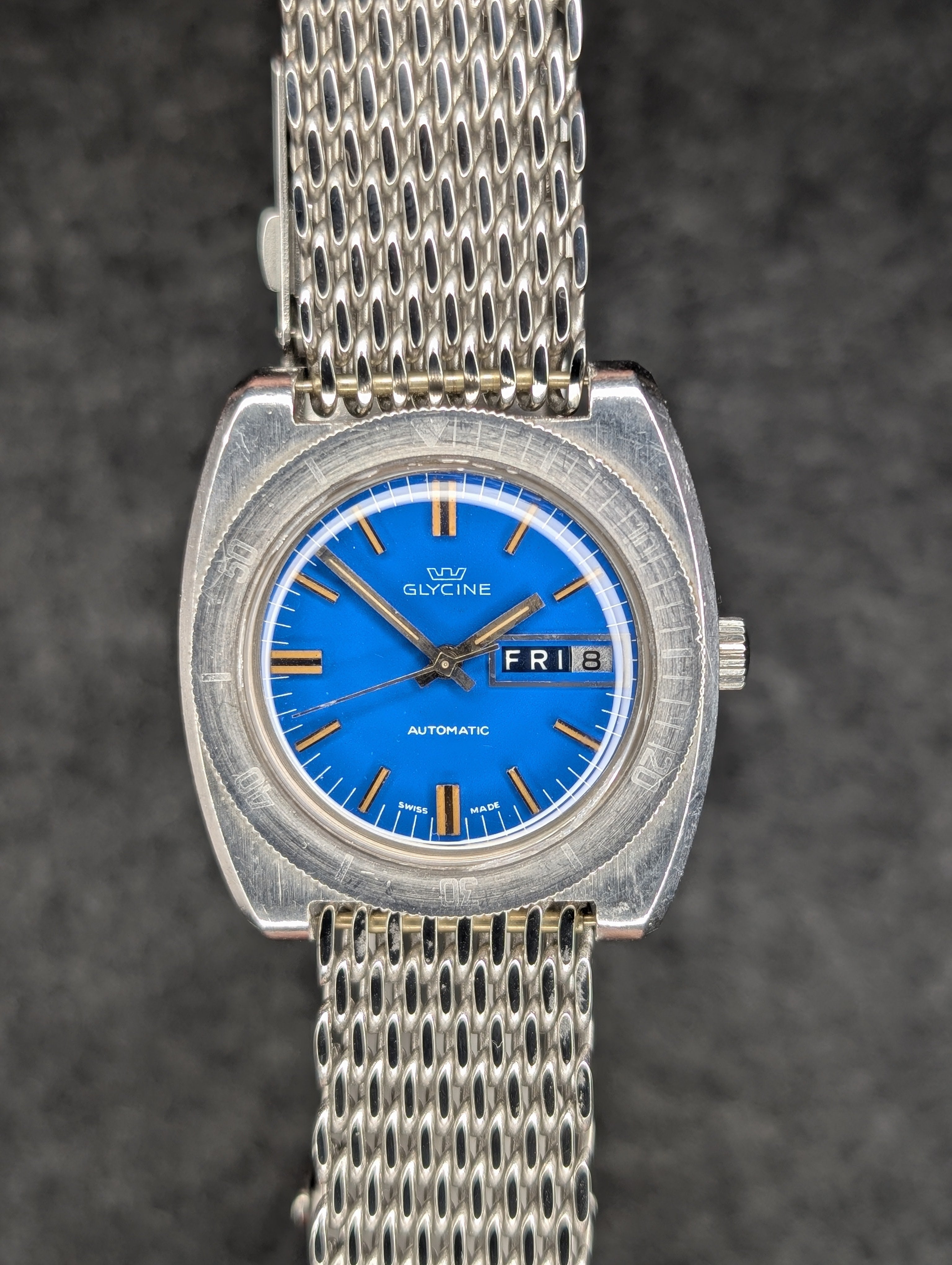 Men's Vintage – Dusty Dials