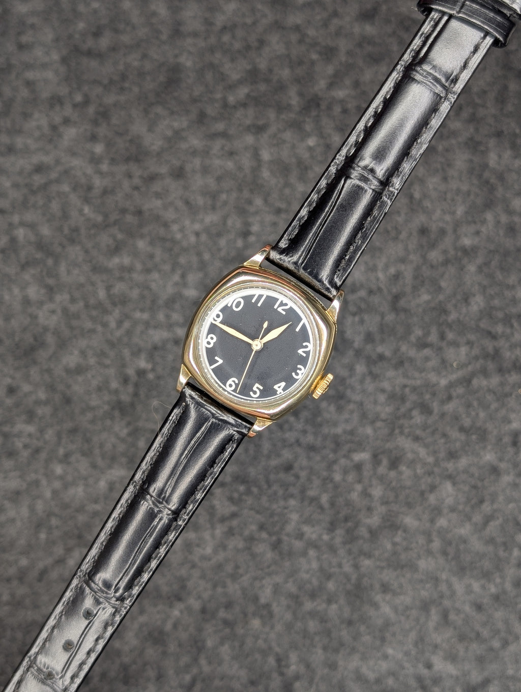 1950's Ladies Gold Bulova - Manual Wind