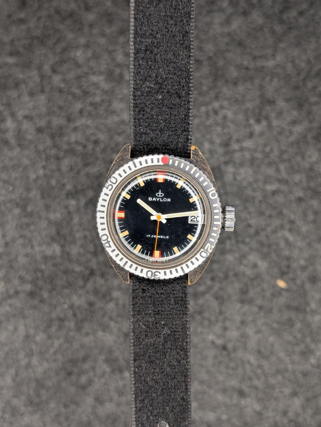 1970's Baylor 17 Jewel Diver - Manual Wind