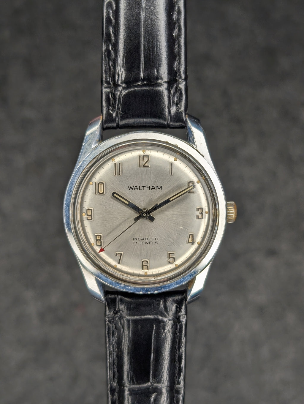 1960's Waltham B-067 - Manual Wind