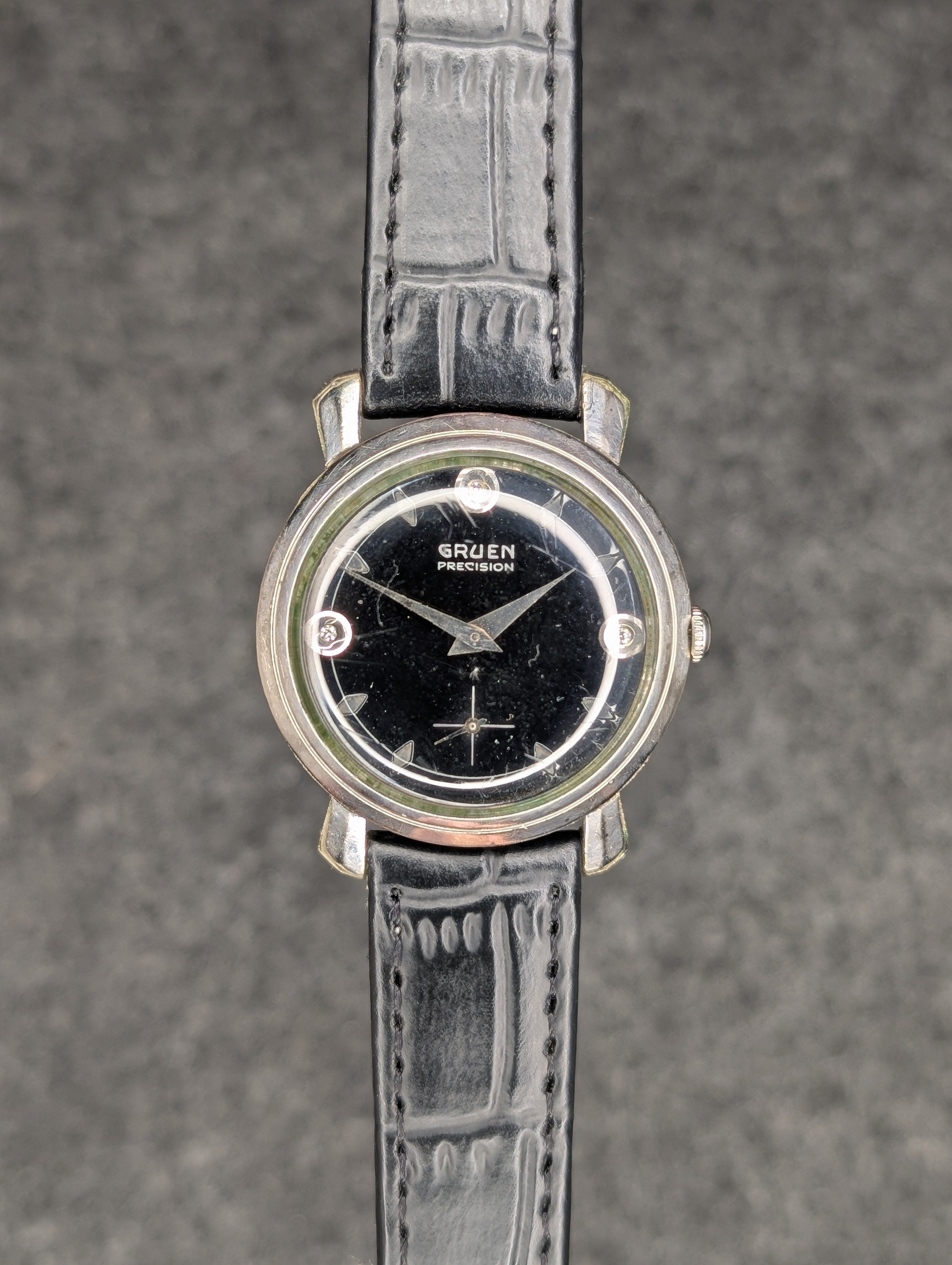 1950's Gruen Precision Diamond 915 - Manual Wind