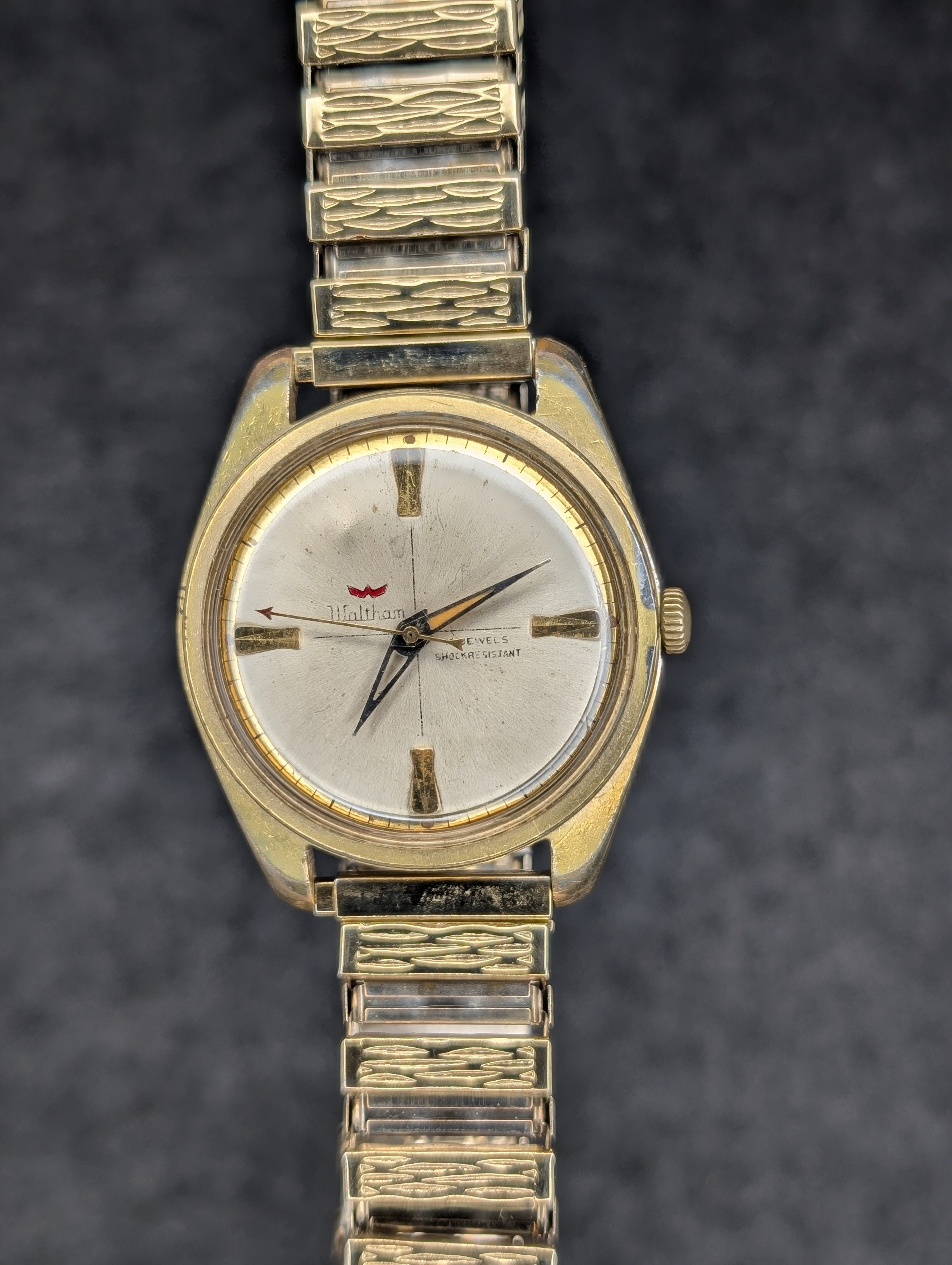 1960's Waltham 17 Jewel - Manual Wind