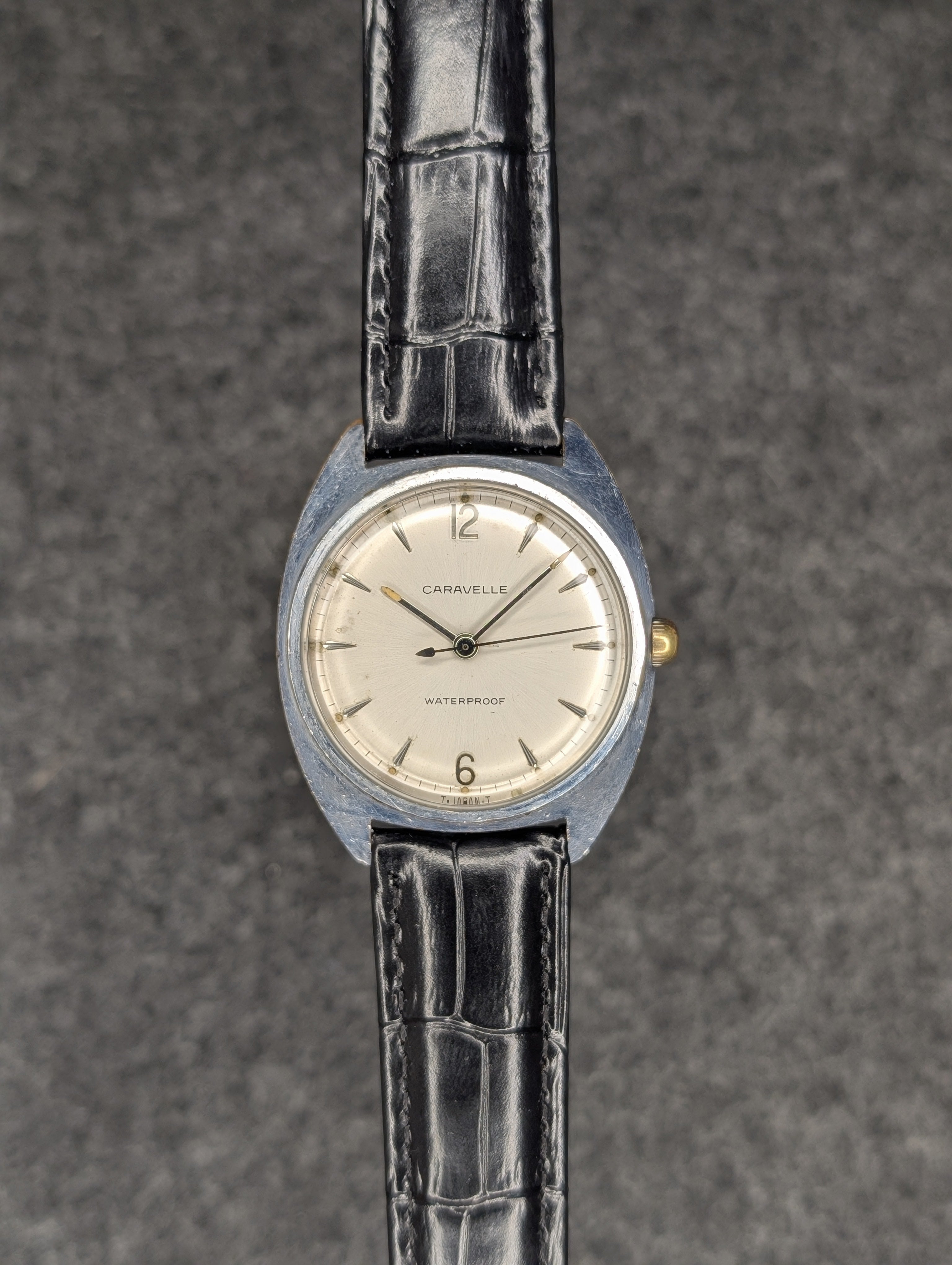 1967 Caravelle Cushion Case - Manual Wind