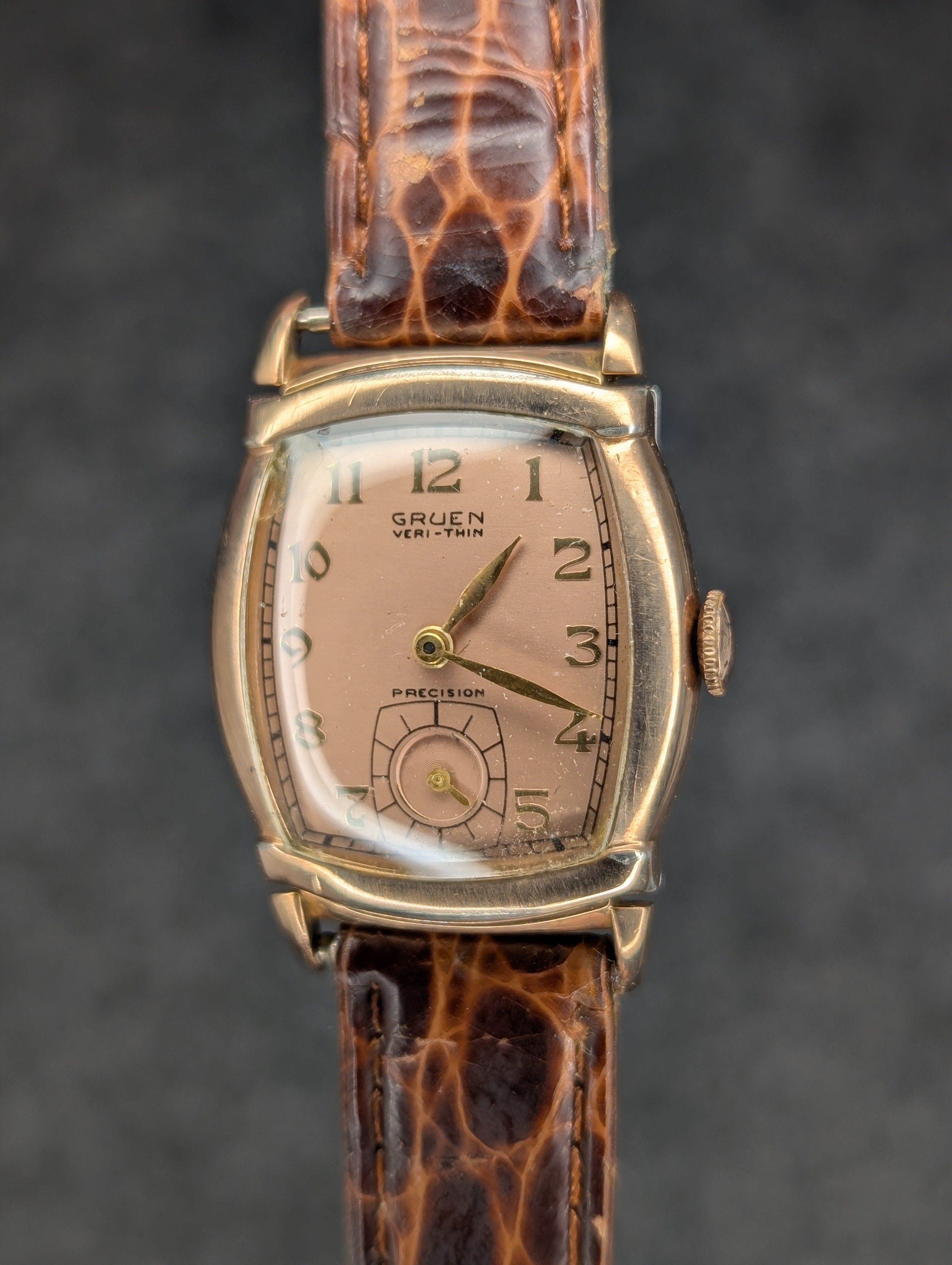 1940's Gruen Veri-Thin Rose Gold Tank - Manual Wind