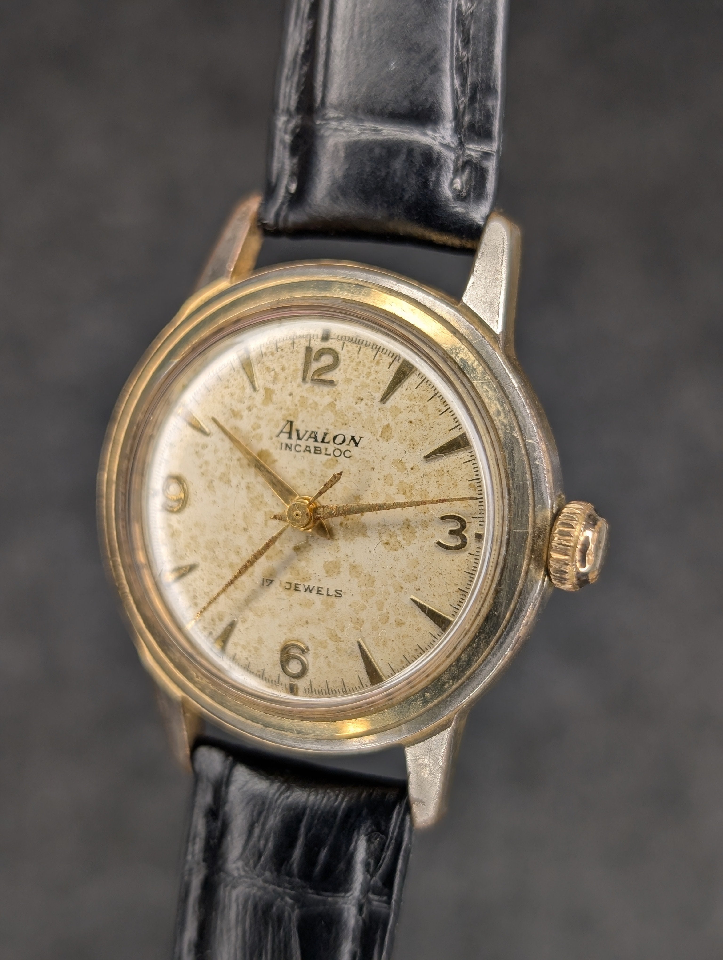 1950's Avalon De Luxe - Manual Wind