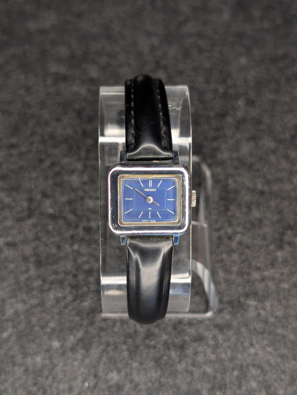 1980's Ladies Seiko Chariot - Manual Wind