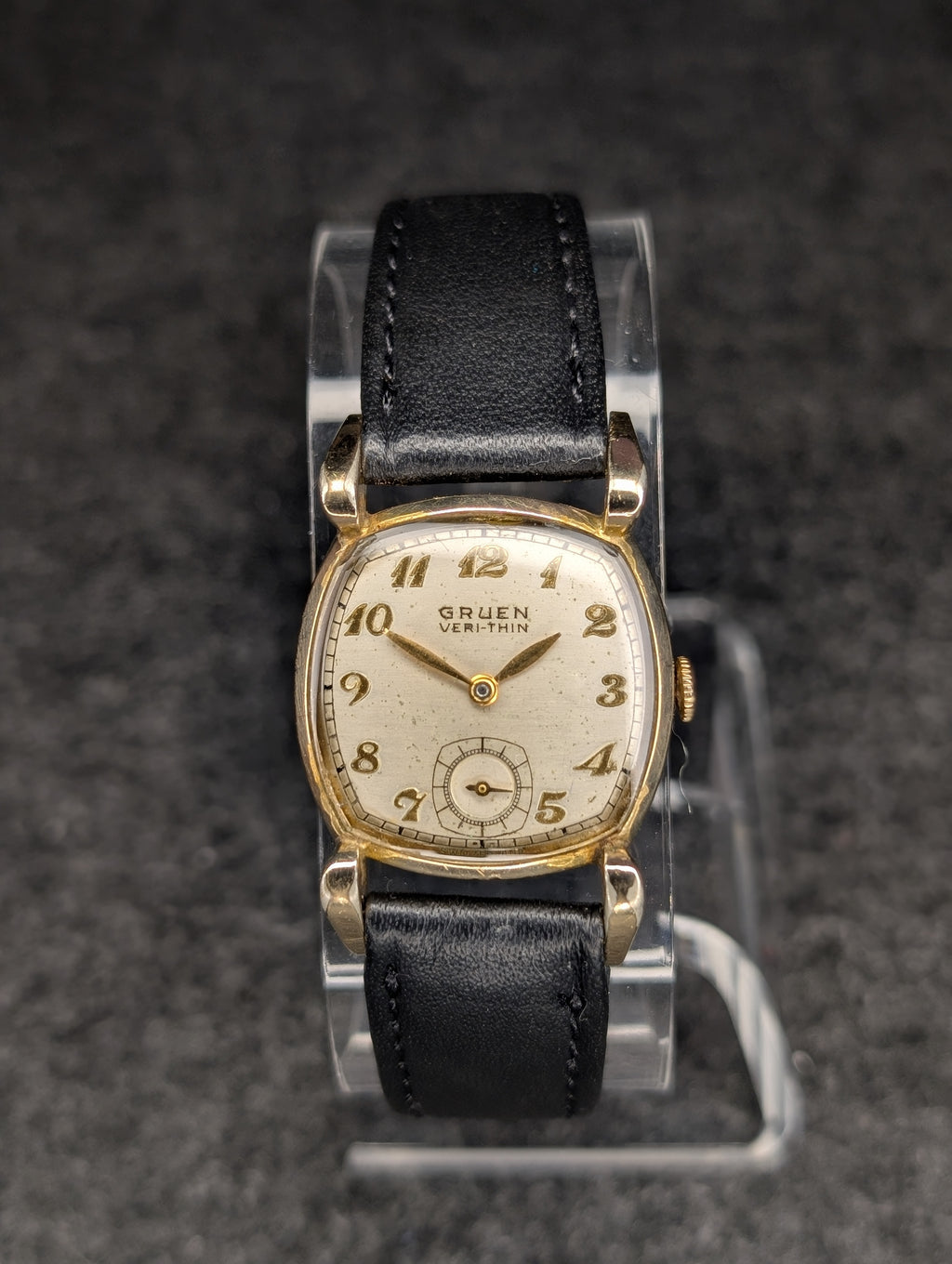 1940's Gruen Ver-Thin "Yale" Tank