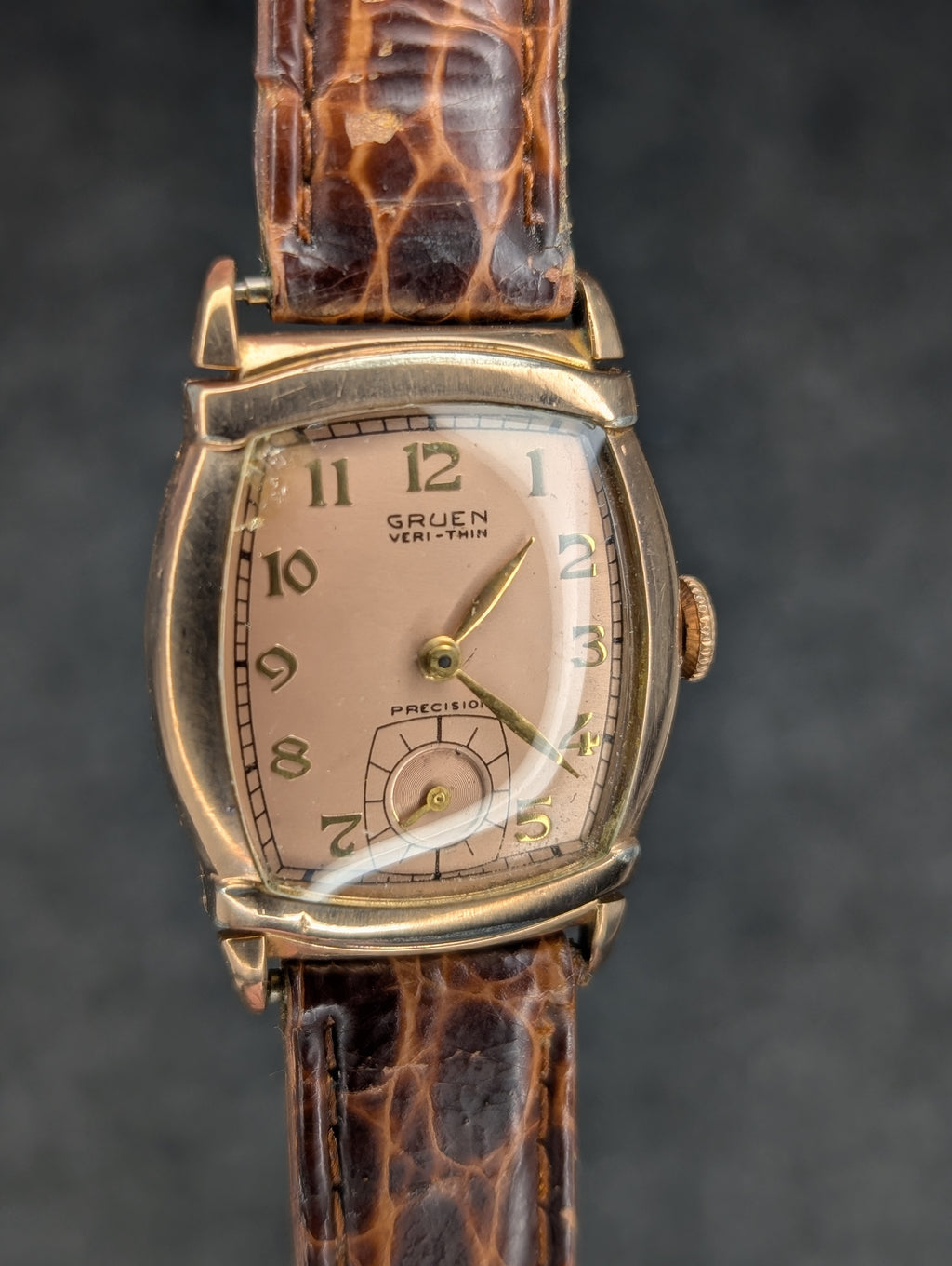 1940's Gruen Veri-Thin Rose Gold Tank - Manual Wind