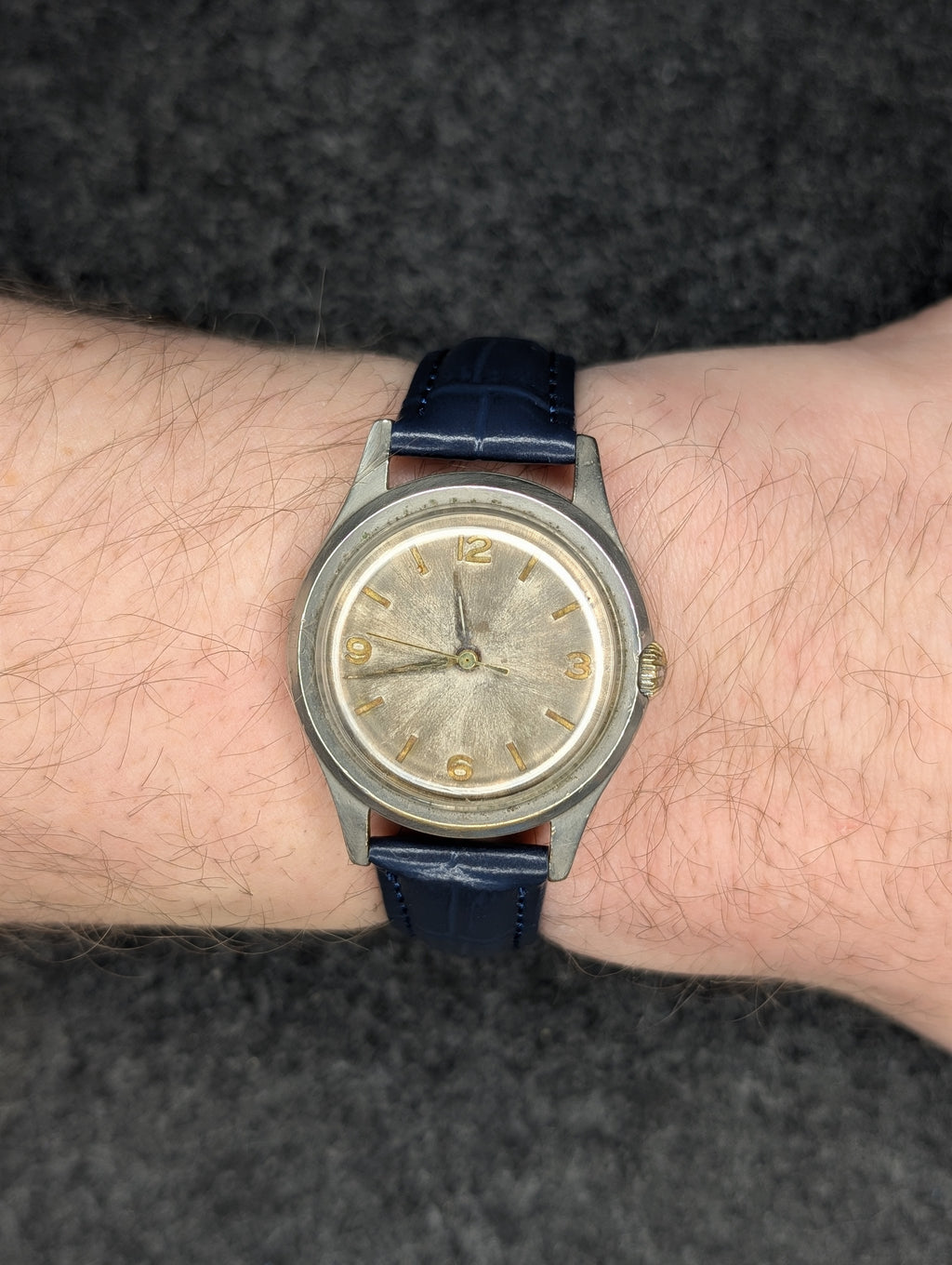 1950's Hilton 17 Jewels - Manual Wind