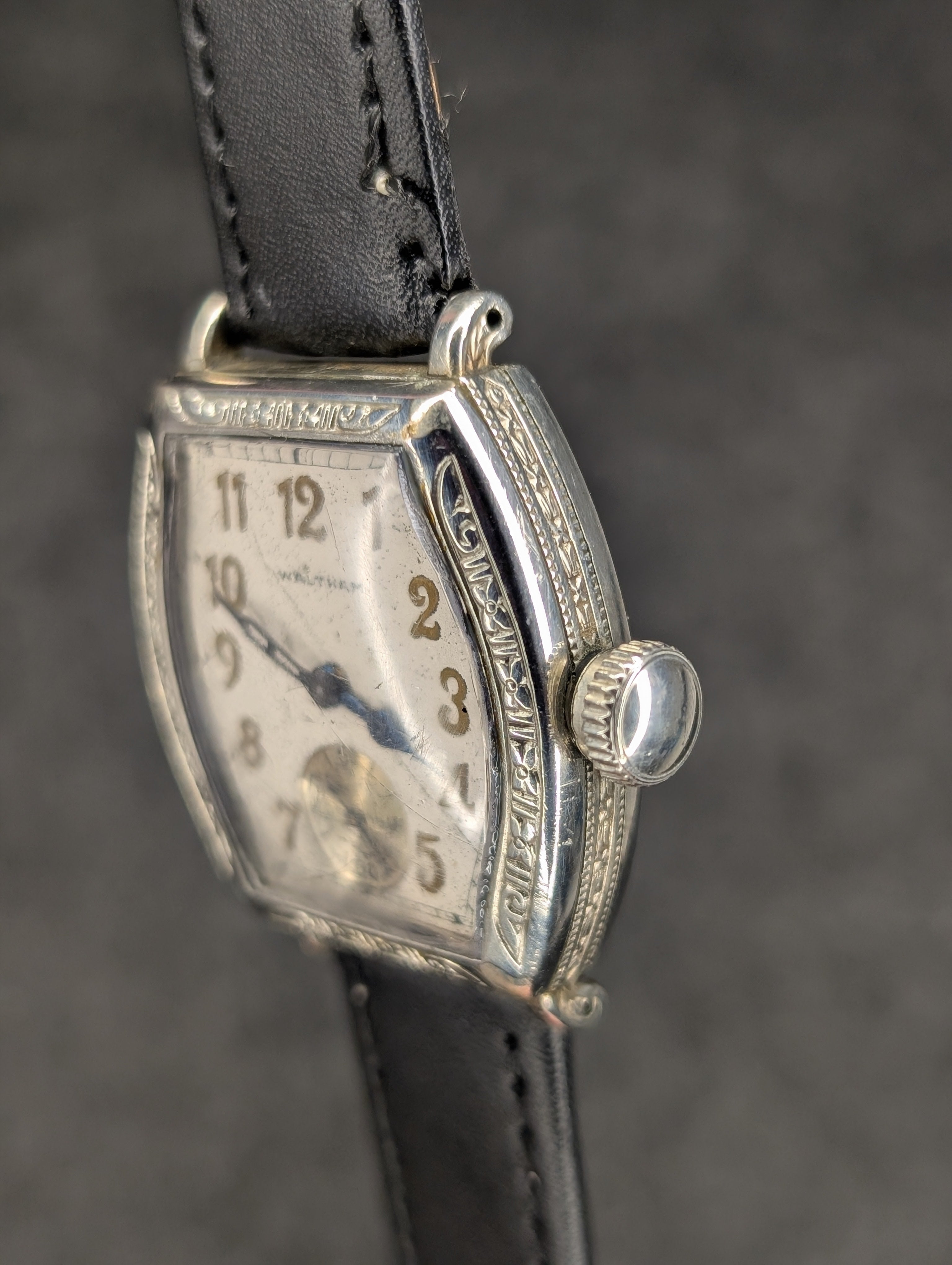 1931 Waltham Tonneau Case - Manual Wind