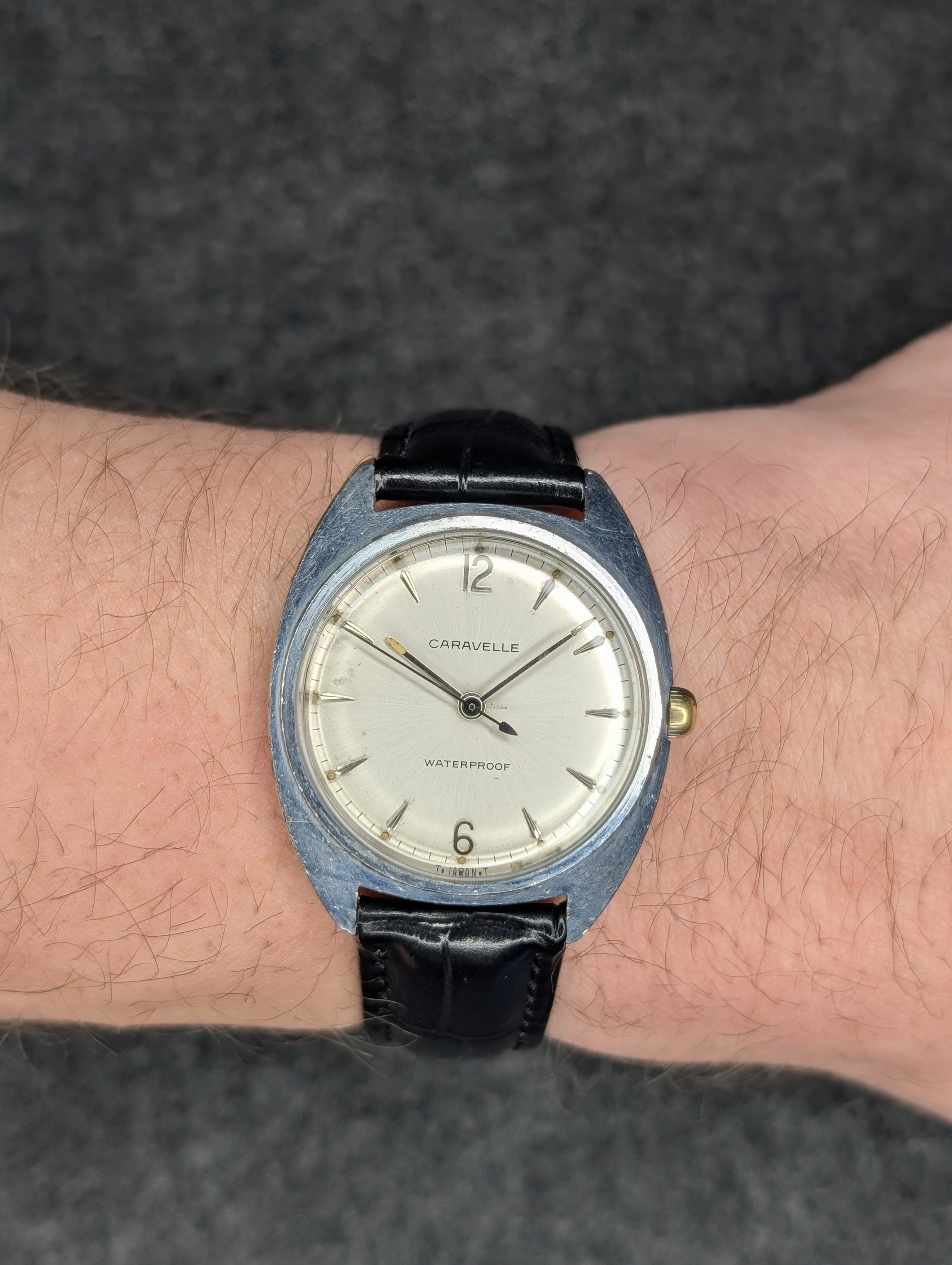 1967 Caravelle Cushion Case - Manual Wind