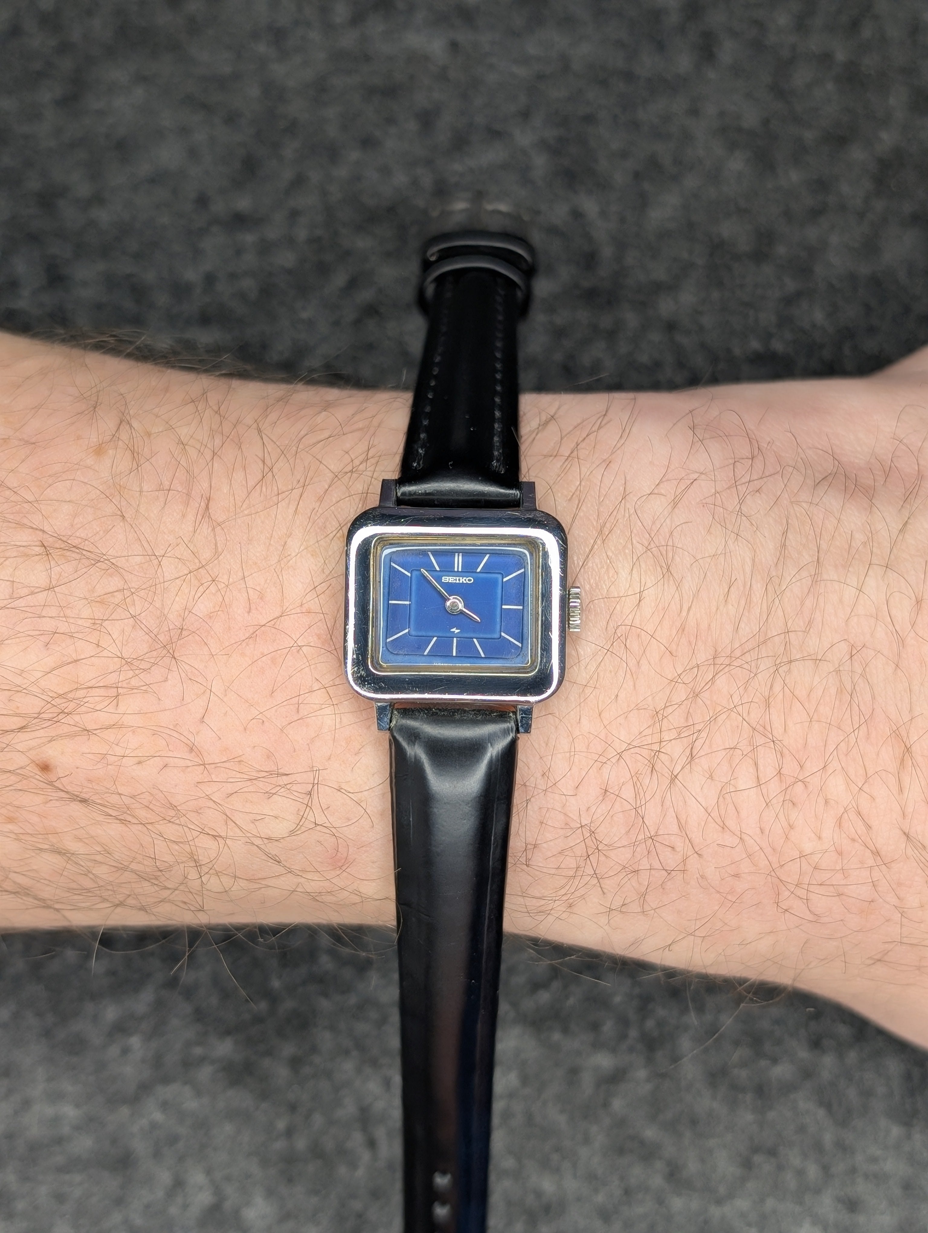 1980's Ladies Seiko Chariot - Manual Wind