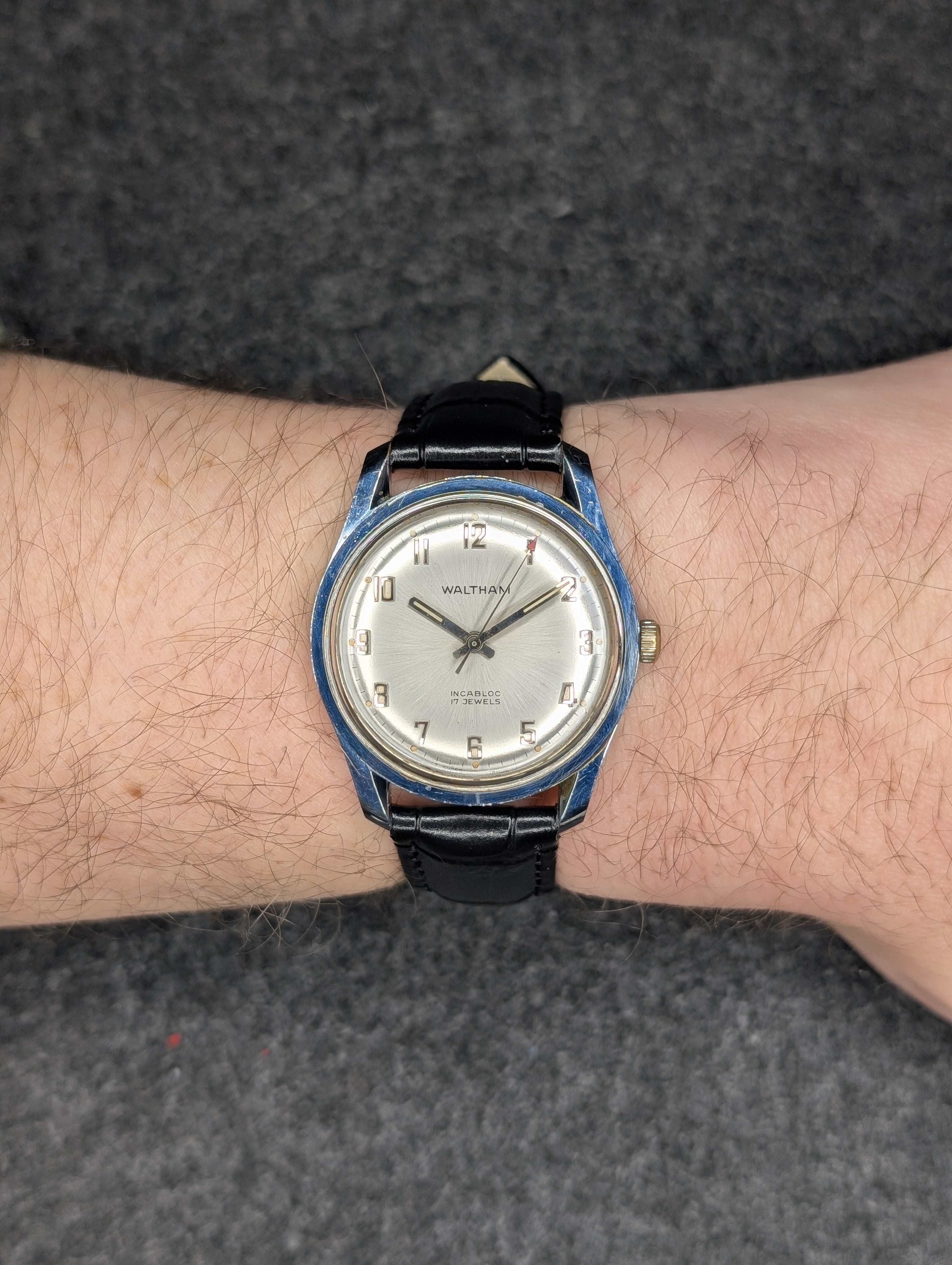 1960's Waltham B-067 - Manual Wind