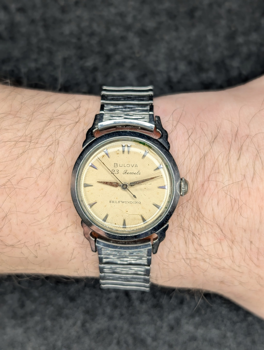 1958 Bulova "H" Sunburst Dial - Self-Winding